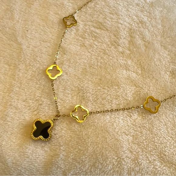 Necklace Earrings Set 18K Women Gold Plated Four Clover Leaf Pearl Gift Birthday - Picture 4 of 13